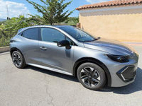 Clio VI Clio E-Tech full hybrid 160 ch Techno 2026 occasion 06200 St Roman De Bellet