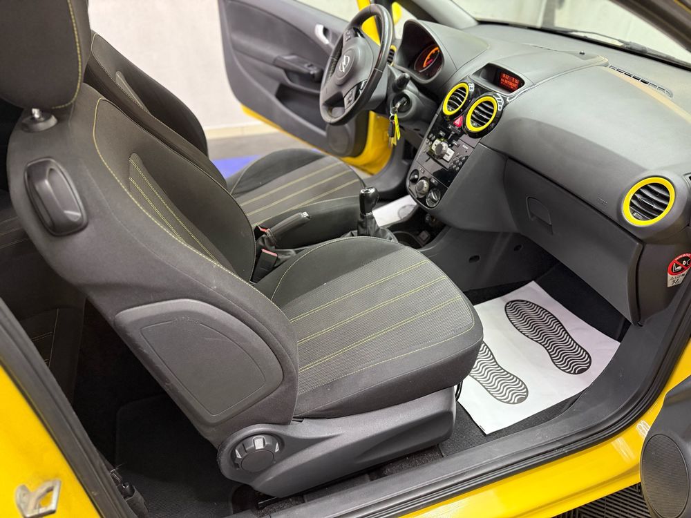 Corsa 1.3 CDTI - 75 ch FAP Color Edition 2012 occasion 69120 Vaulx-en-Velin