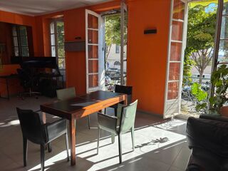 Appartement 2 pièces 70 m² · à Toulon · 70 m² · 160 000 €