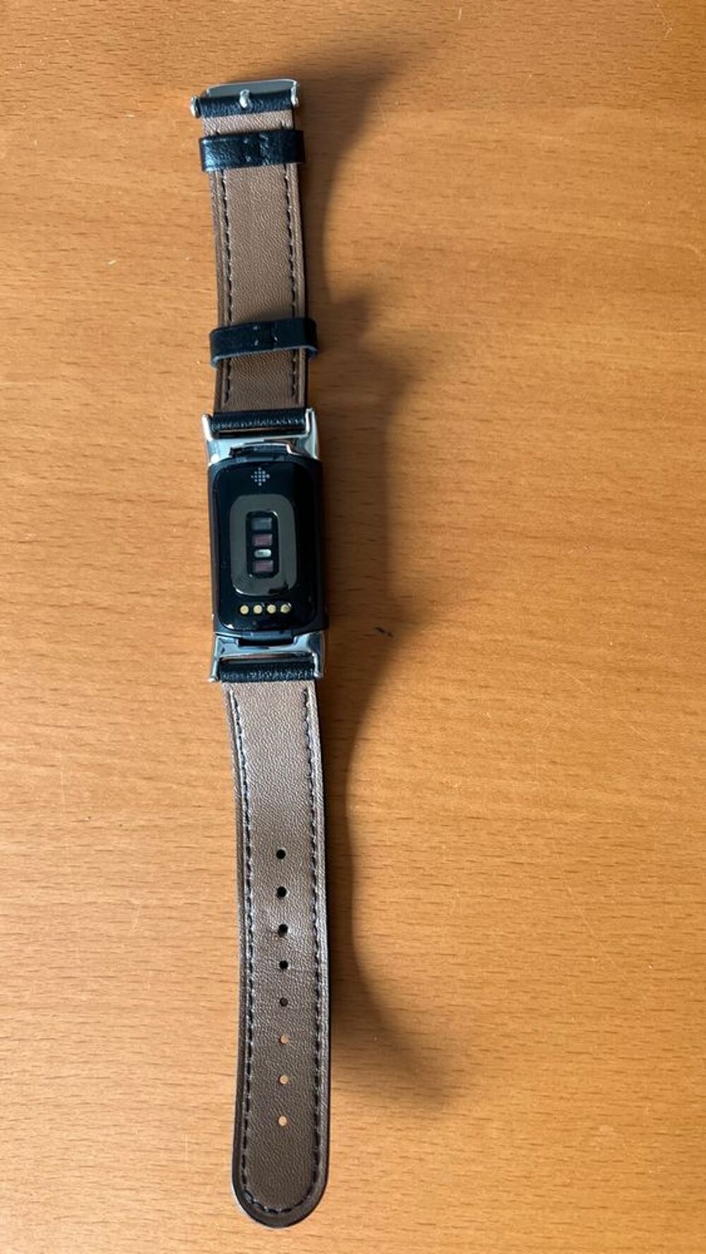 MONTRE BRACELET CONNECTEE TRACKER FITBIT CHARGE 5 noir Bijoux et montres