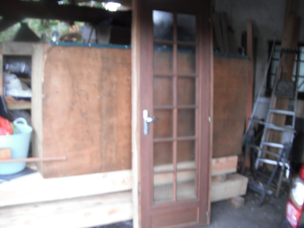 PORTE DE SERVICE &sect; Bricolage