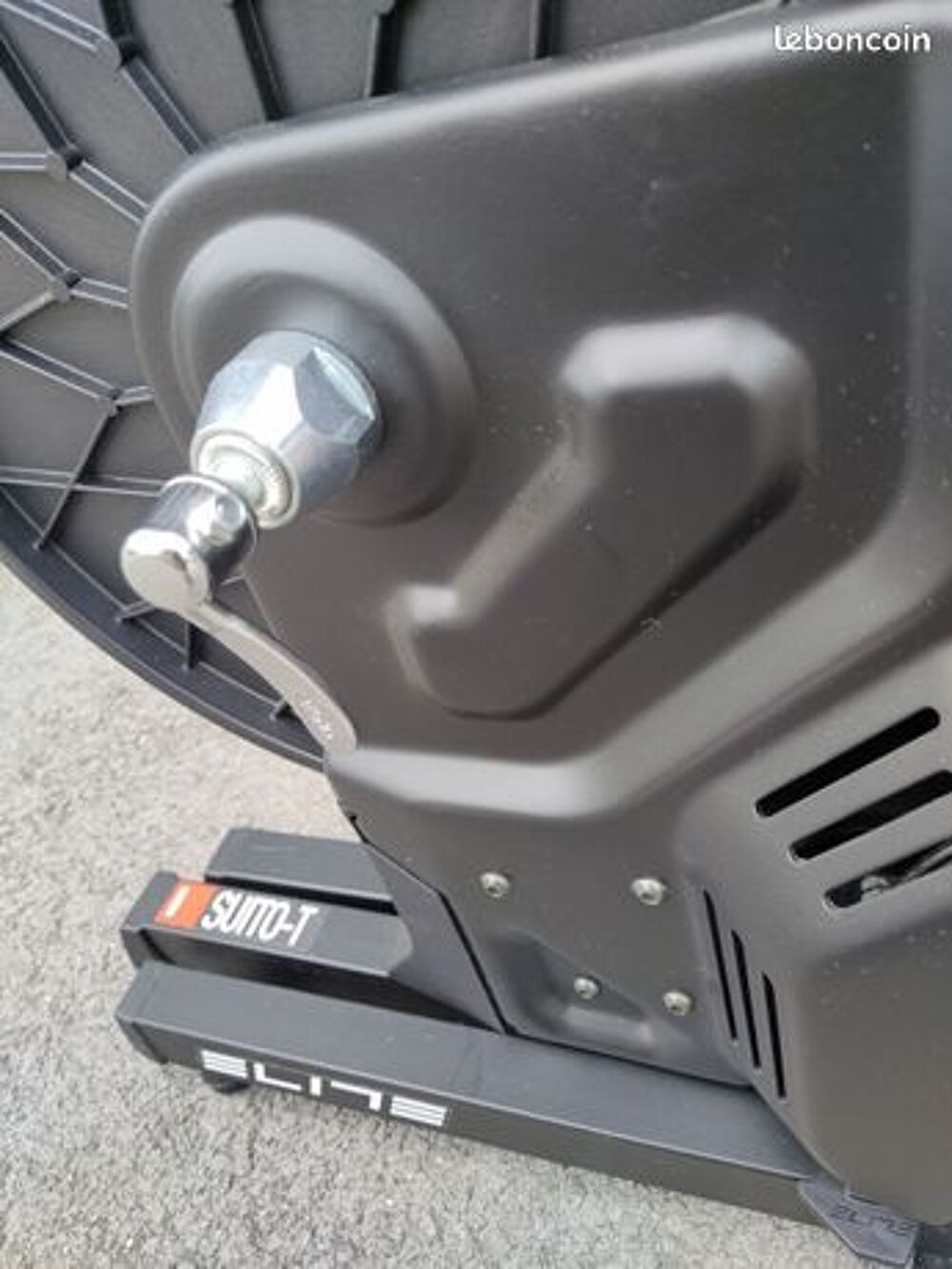 home trainer connect&eacute; Suito-T ELITE Sports