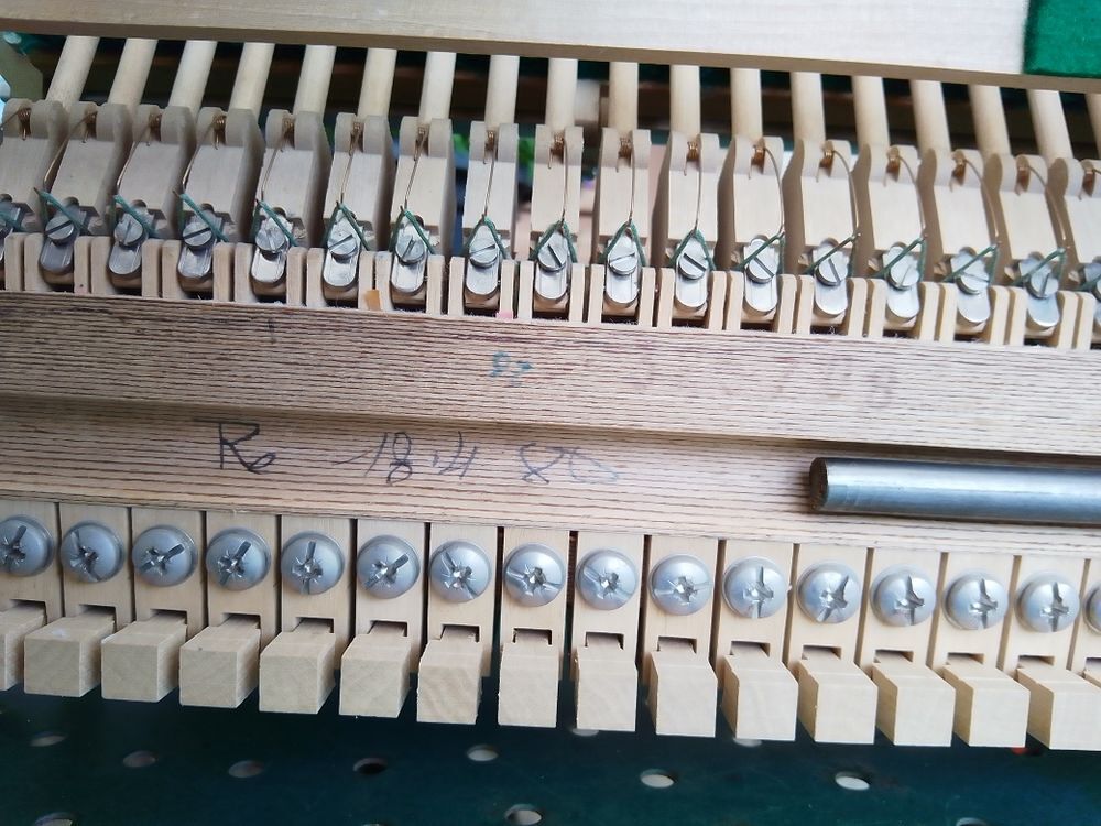 Piano droit marque NORDISKA, excellent &eacute;tat Instruments de musique