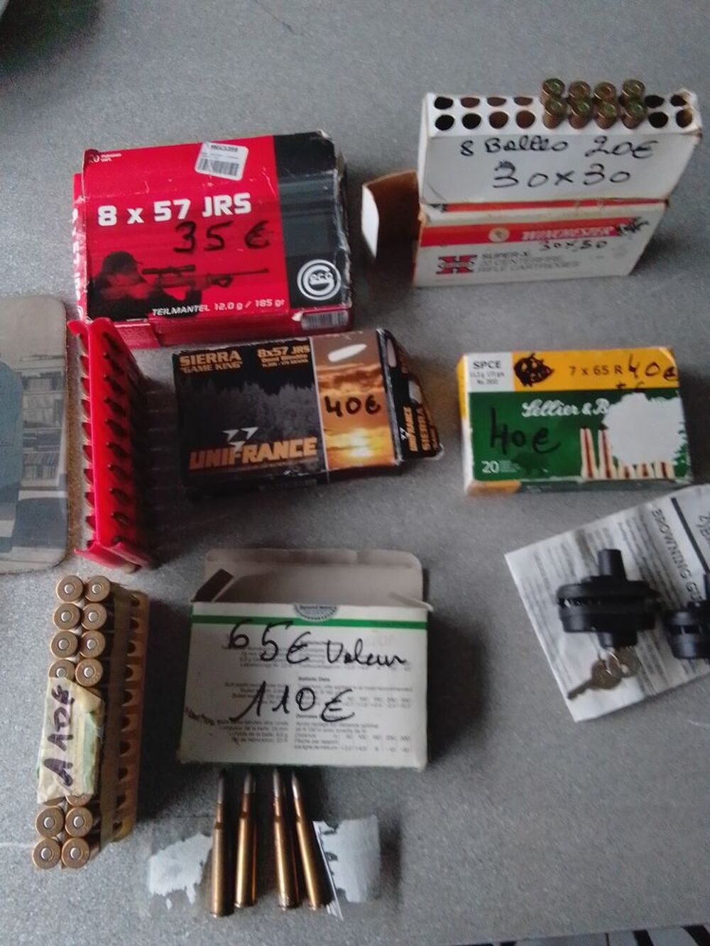 Lot de cartouches et balles pour carabine ET DIVERS CHASSE Sports