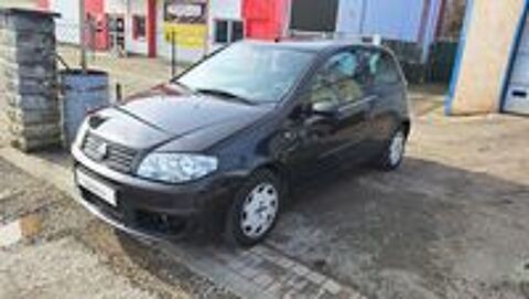 Punto PUNTO 1.3 MULTIJET 16V - 70 CLASS 2004 occasion 01630 Saint-Genis-Pouilly