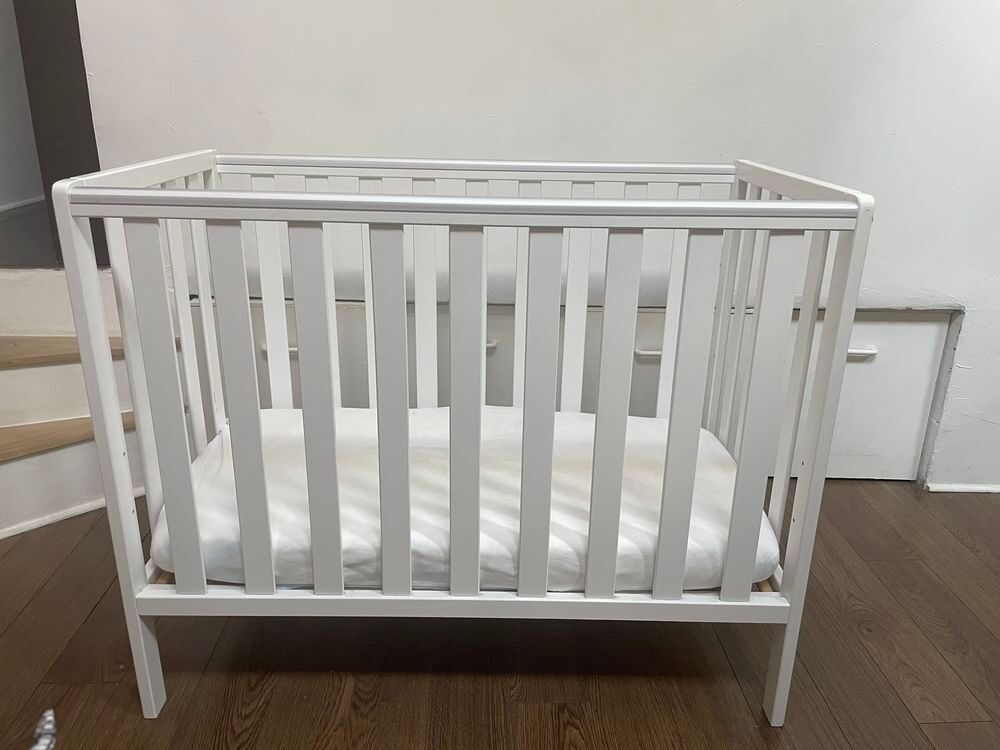 Lit et matelas b&eacute;b&eacute; Mobilier enfants