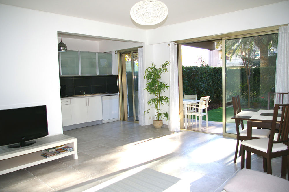 Vente Appartement bas fabron/fac lettres beau 2pieces 60 m2 3 min de mer Nice