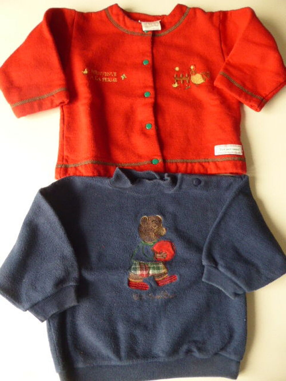 Lot gilet rouge JACADI et Sweat Petit Ours brun 18 mois Vêtements enfants