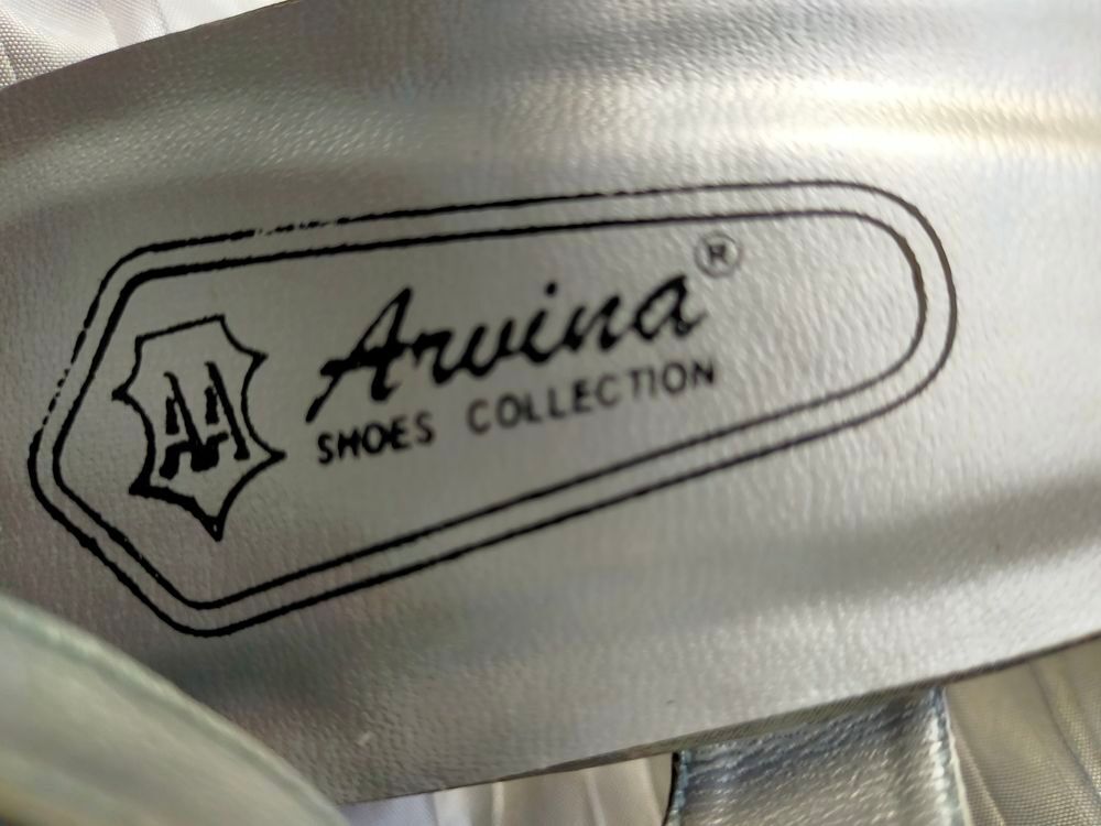 sandale matelass&eacute;e ouverte grise avec bride arri&egrave;re ARVINA ? Chaussures