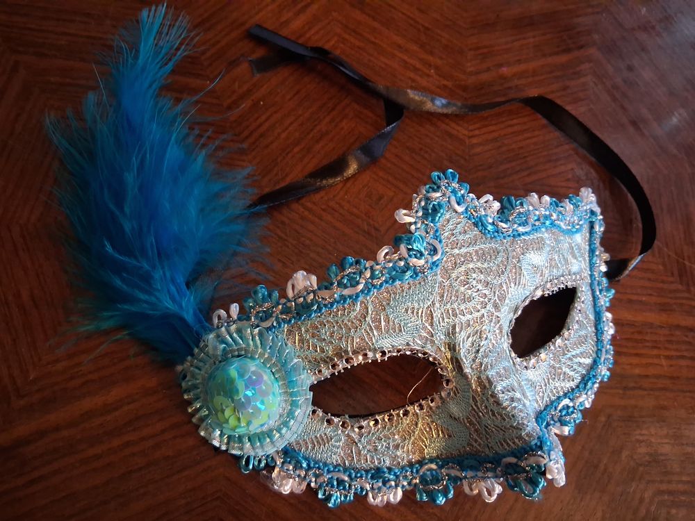 Masque V&eacute;nitien
Blanc / Bleu Décoration
