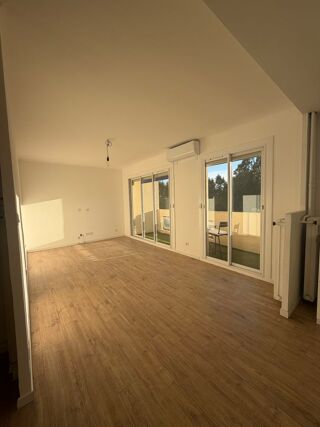  Appartement à louer 3 pièces 54 m²