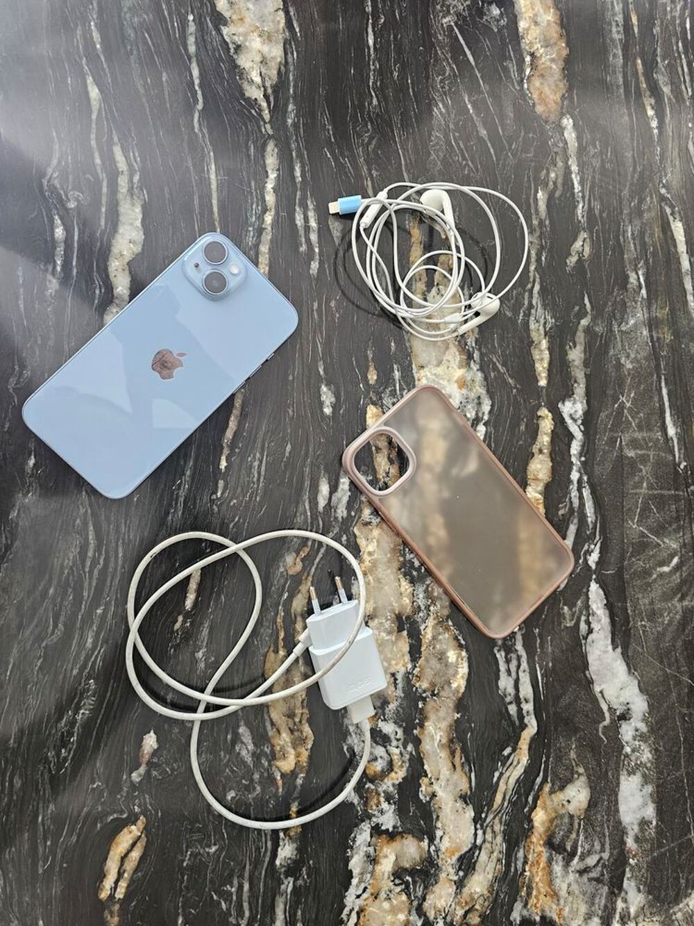 IPhone 14 plus bleue Téléphones et tablettes