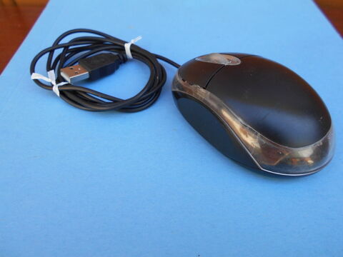 SOURIS optique filaire  7 Dammarie-les-Lys (77)