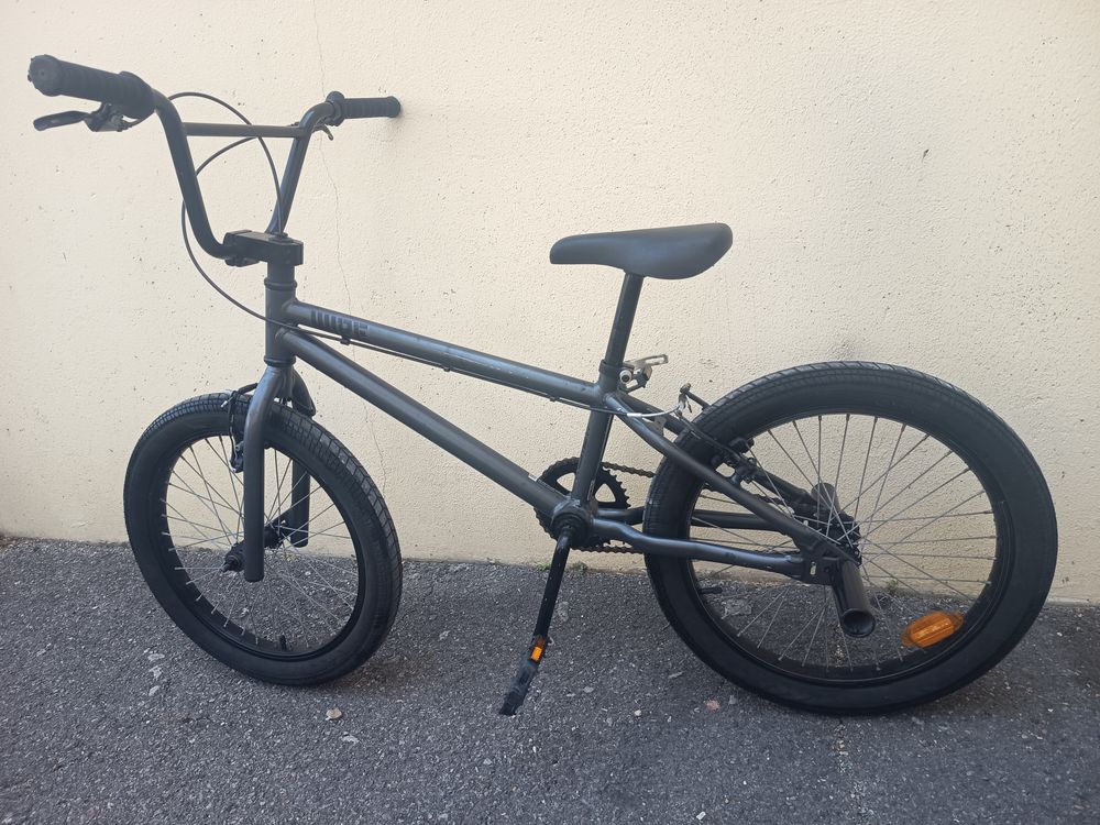 bmx noir + pegs arriere Vélos