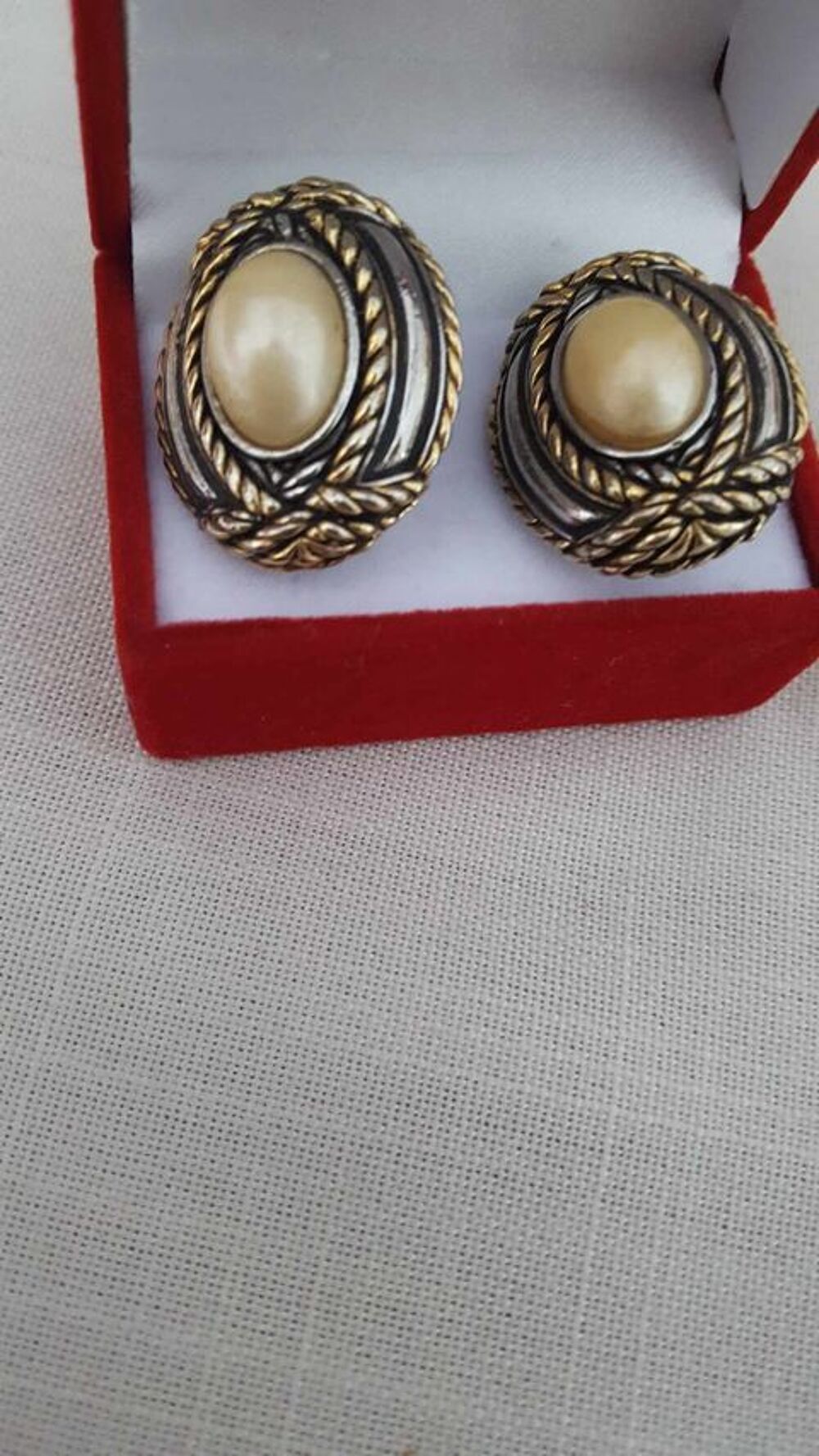  Trois paires anciennes boucles oreilles clips crochet 1331 Bijoux et montres