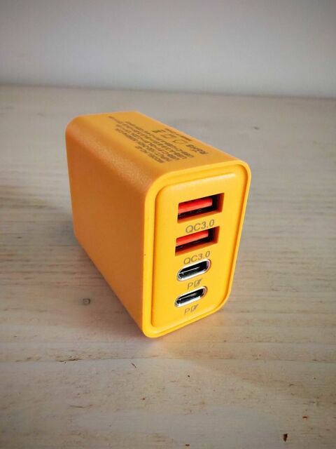 chargeur rapide multicables USB Rouen (76)