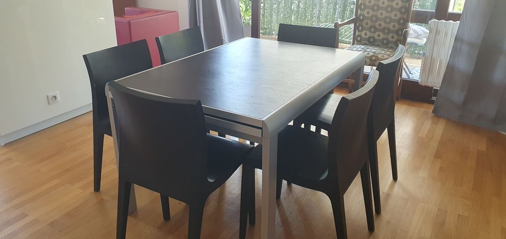 Ensemble table extensible + 6 chaises + console basse CINNA Meubles