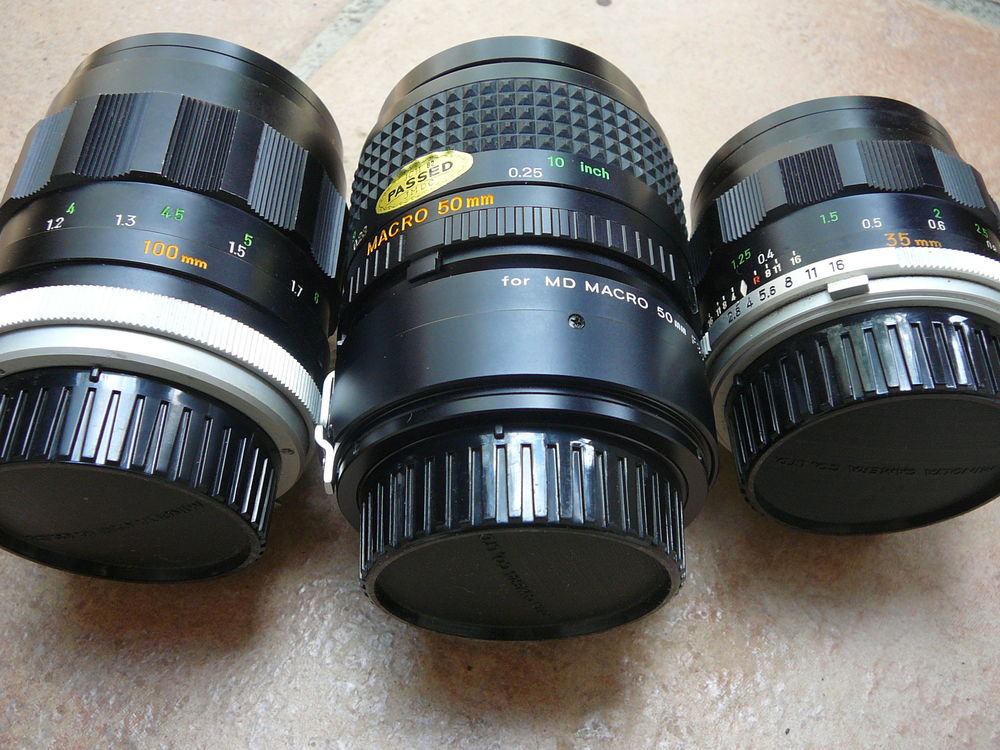 APPAREIL PHOTO MINOLTA SRT 101 + FLASH 
AVEC 3 OBJECTFS Photos/Video/TV