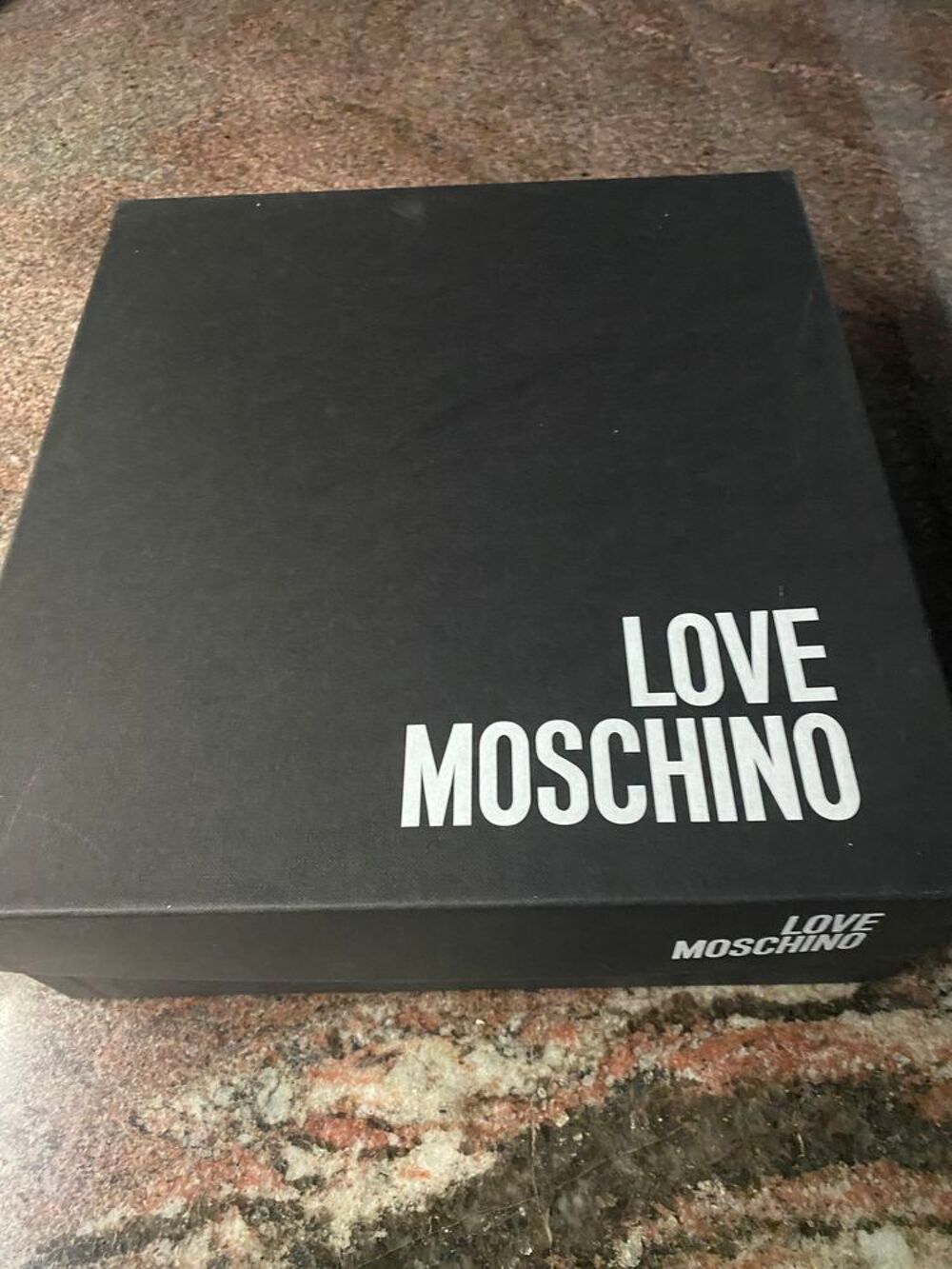 BASKET MONTANTE FEMME T39 LOVE MOSCHINO NEUVE Chaussures