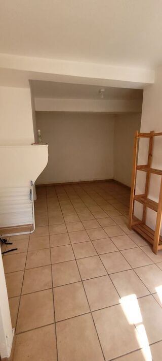  Appartement à louer 1 pièce 53 m² Lyon