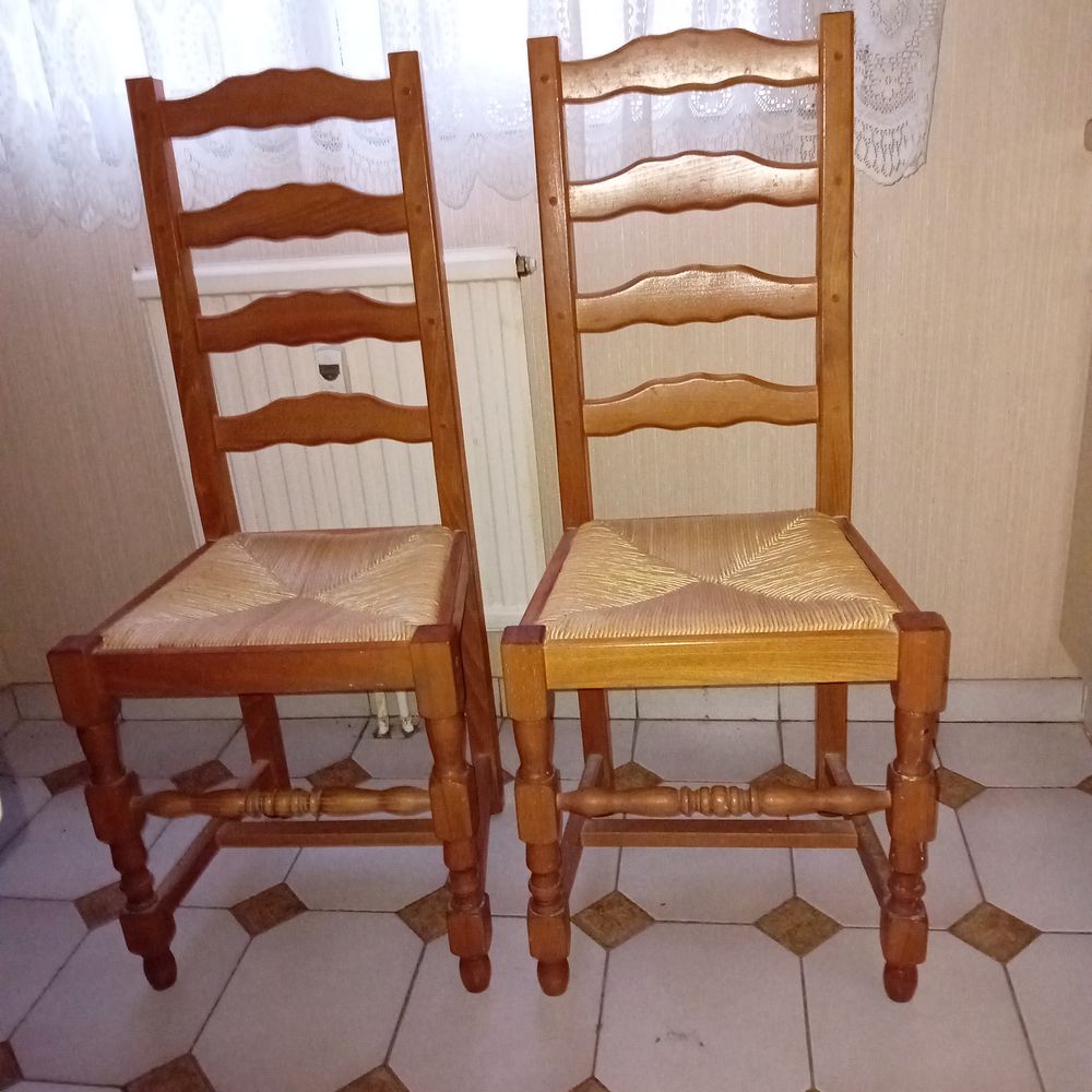 2 CHAISES PAILL&Eacute;ES ET 2 PLIANTES EN TECK Meubles