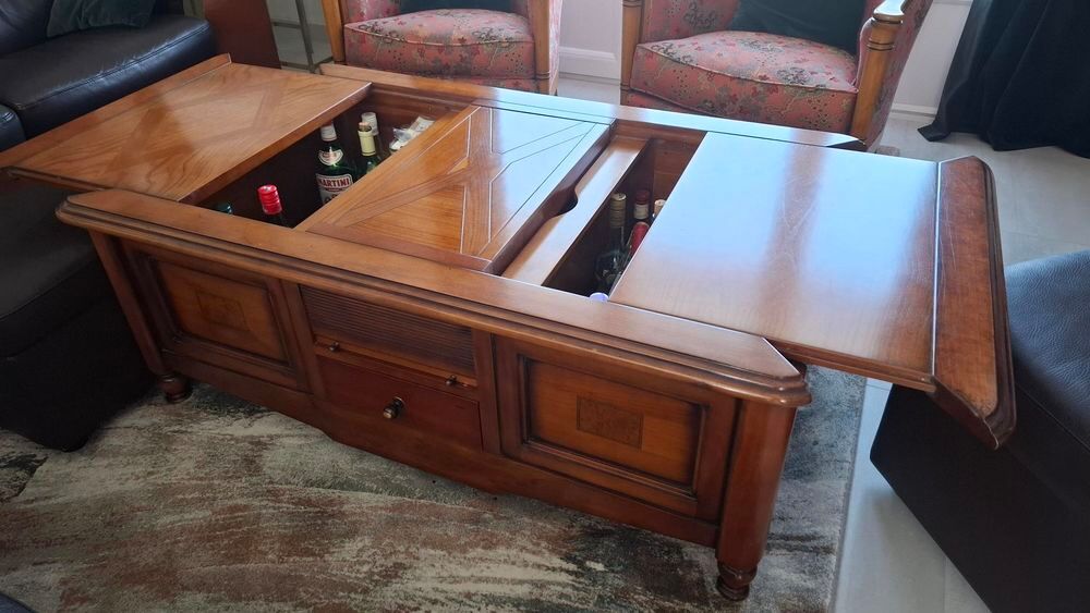 Table basse de salon bar en merisier Meubles