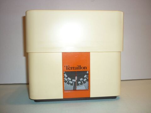 Ancienne balance de cuisine TERRAILLON (1976) Maxi pour 3kg 24 Loivre (51)