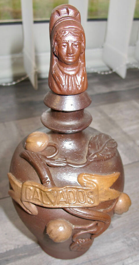 Bouteille en gr�s de Calvados 8 Marolles (41)