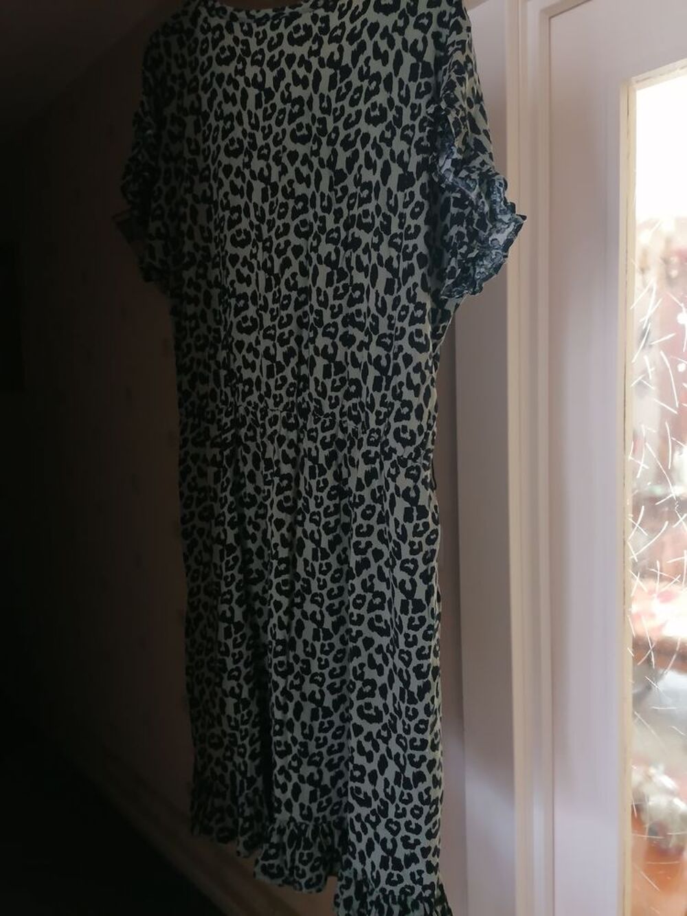 Robe verte et noire Vêtements