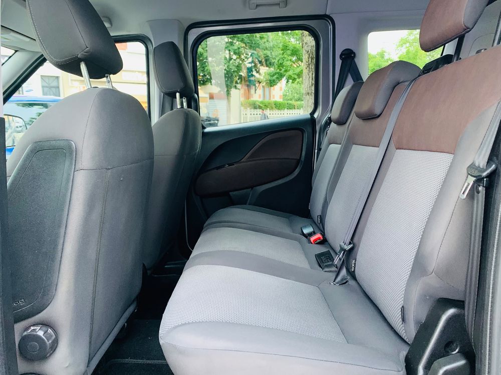 Doblo FIAT doblo ii (2) trekking lounge - 1.6 jtd 120cv bv6 2016 occasion 78800 Houilles