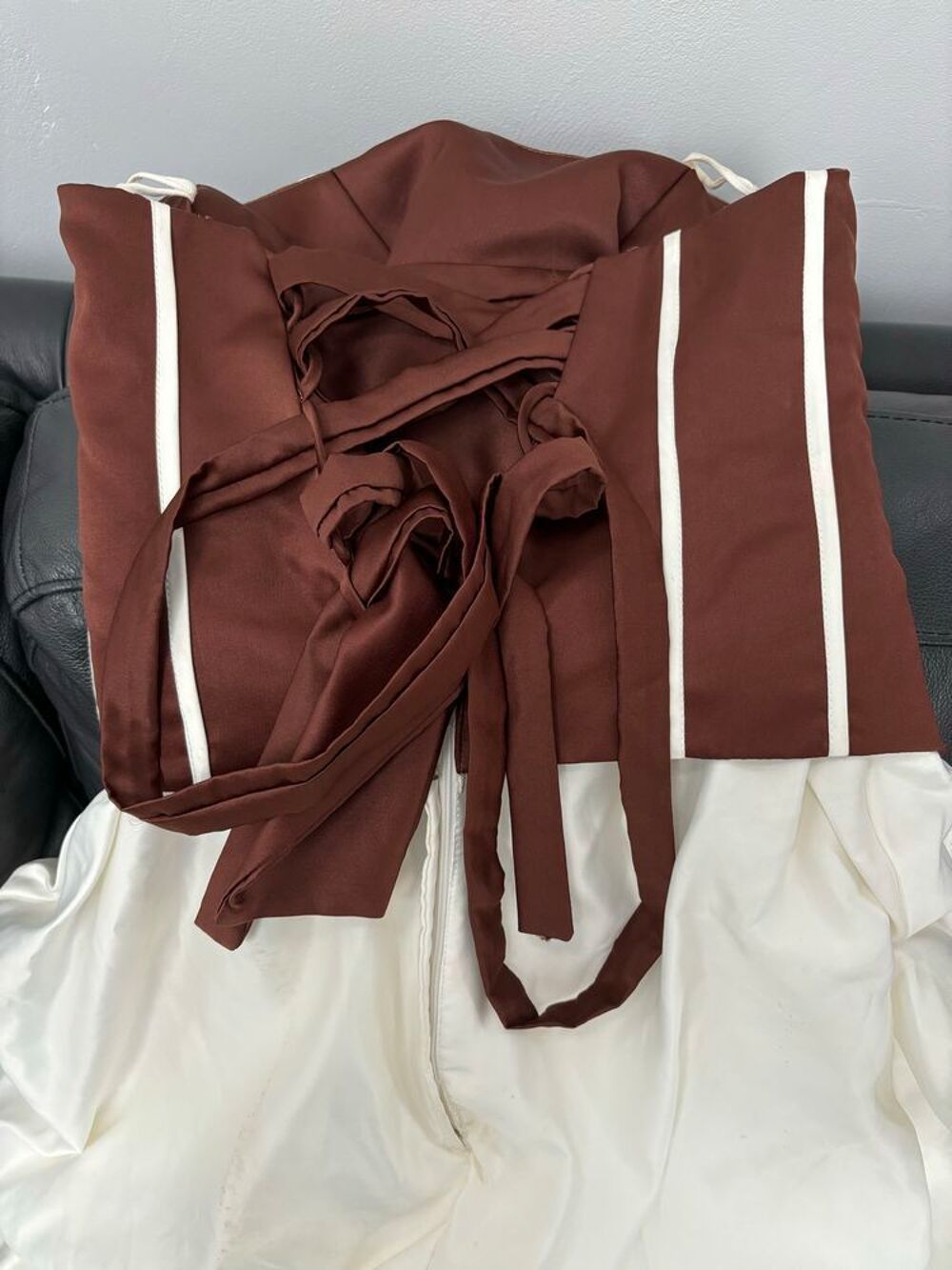 Robe de mari&eacute;e Vêtements