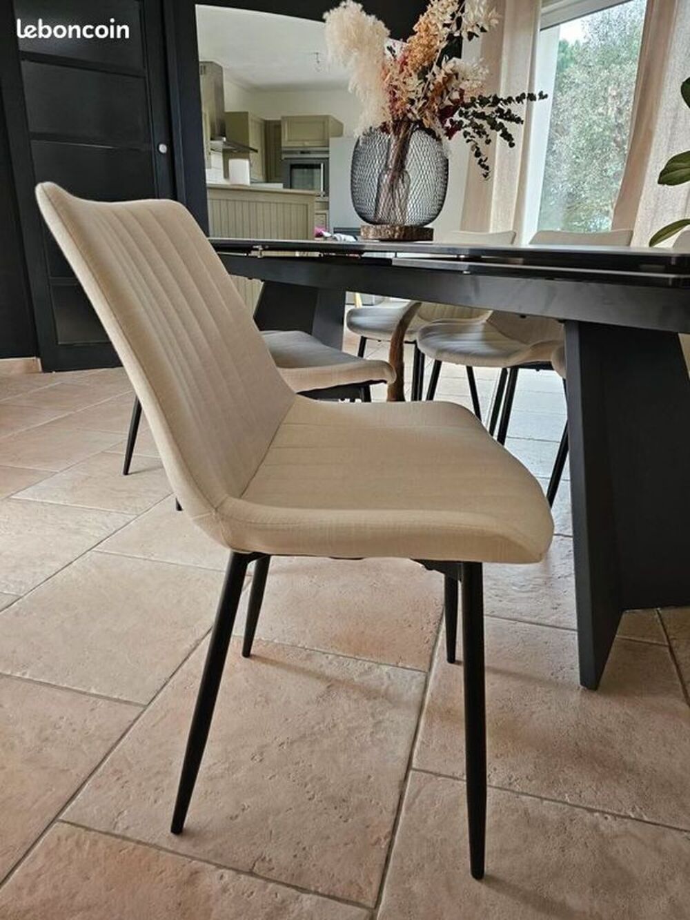 Chaises tissus beige Meubles