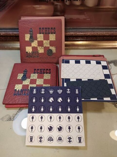 Anciens Jeux d'Échecs et de Dames De Voyage 10 Loches (37)