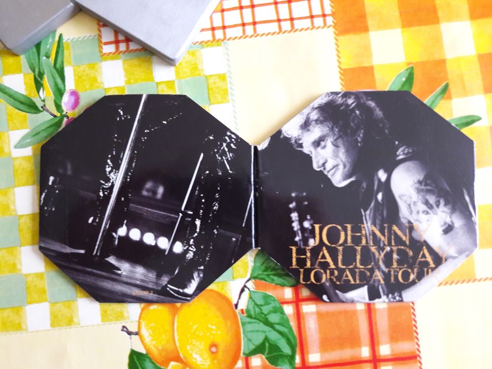 CD LORADA TOUR BOITIER M&Eacute;TAL RARE CD et vinyles