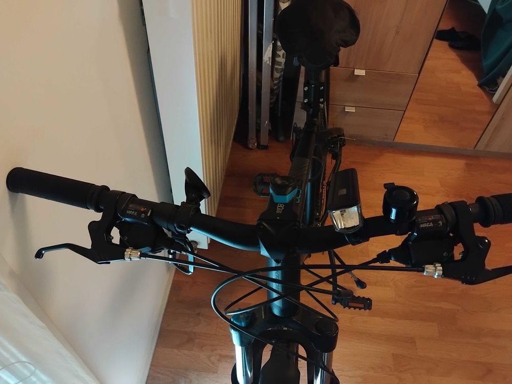 VTT Rockrider ST 250 + Kit de d&eacute;pannage/ Tr&egrave;s bon &eacute;tat Vélos