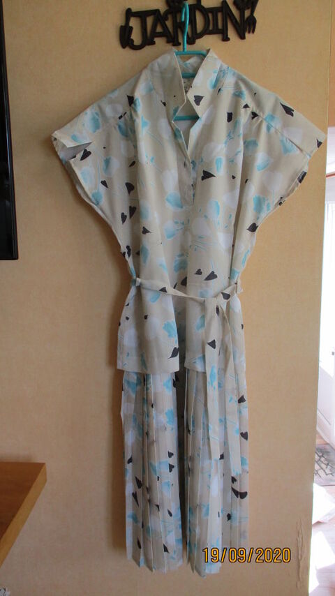 Robe neuve printanière. 25 Le Vernois (39)