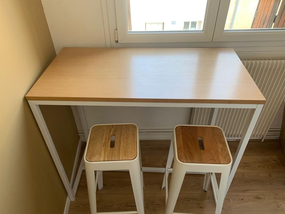 table cuisine haute et tabouret haut Meubles