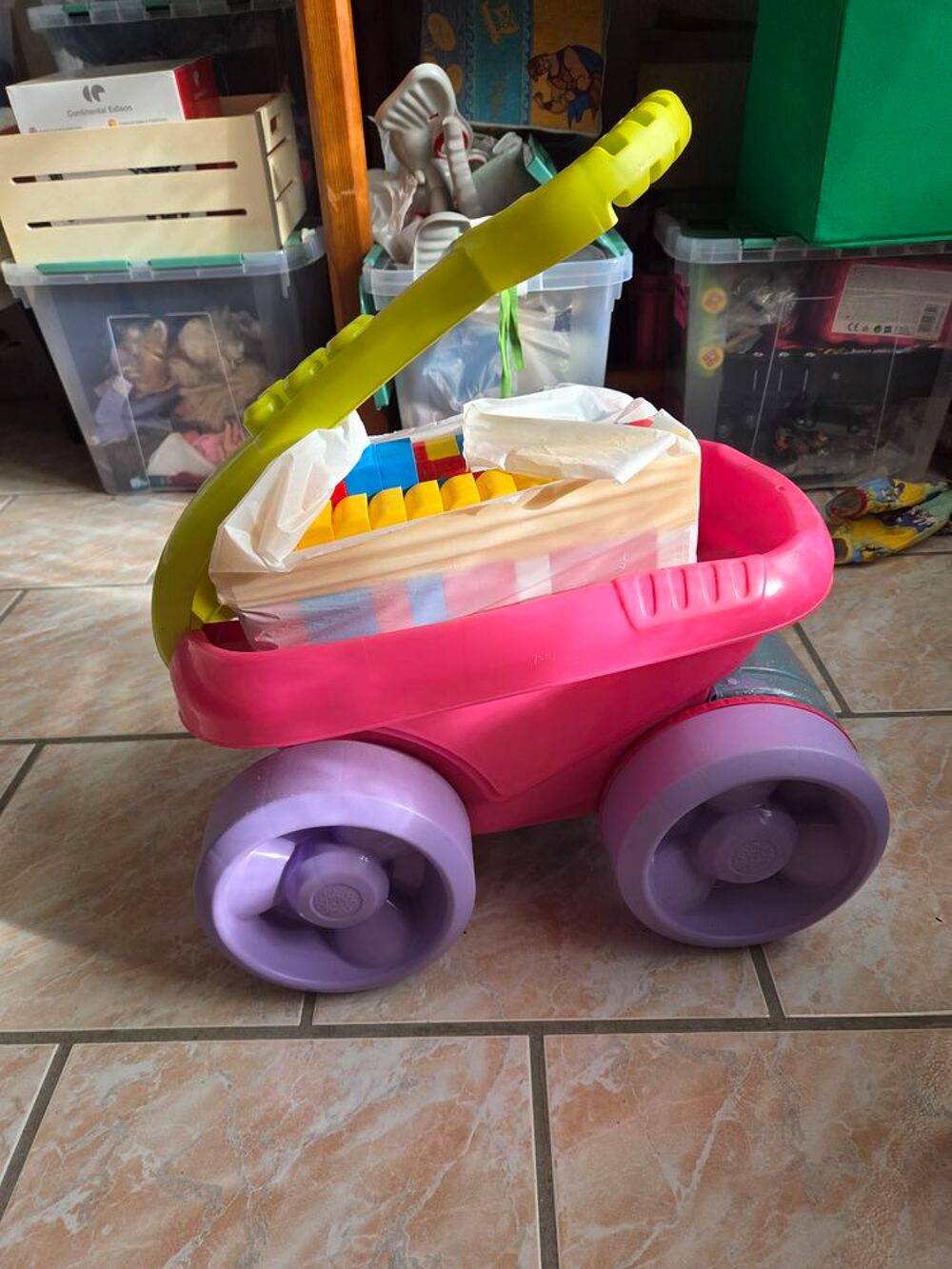 Divers jouets enfants filles o&ugrave; gar&ccedil;ons. Jeux / jouets