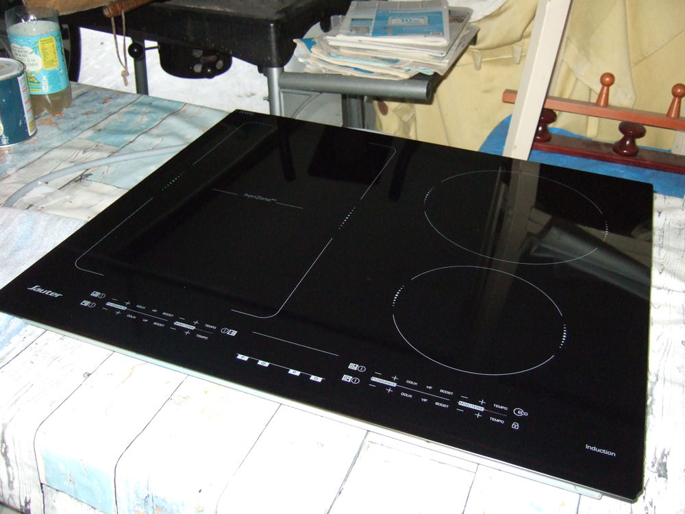 TABLE DE CUISSON INDUCTION SAUTER SPI 6467 B Electroménager