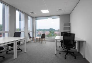   Trouvez un espace de bureau à Gradignan, Allée de Mégévie  pour 5 personnes  où tout est pris en charge Gradignan