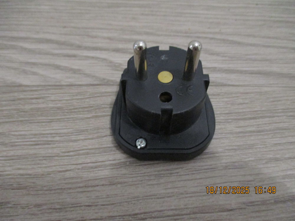 Adaptateur de voyage Bricolage