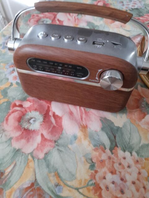 Radio look retro! 30 Libourne (33)