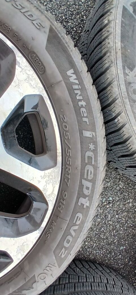 Pi&egrave;ces et &eacute;quipements Voiture Pi&egrave;ces et &eacute;quipements Voiture  occasion Saint-Andr&eacute;-le-Puy 42210