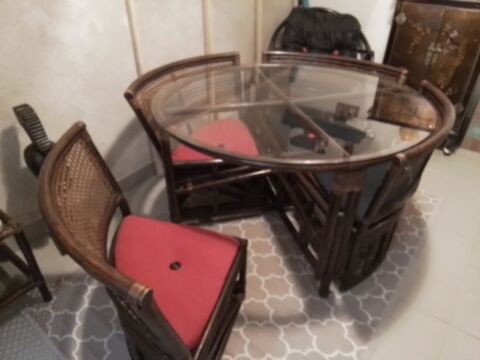 table et 4 fauteuil rotin .plateau en verre. 100 La Charit-sur-Loire (58)
