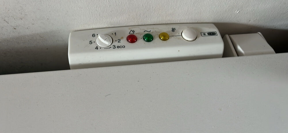 cong&eacute;lateur coffre 220 litres Electroménager