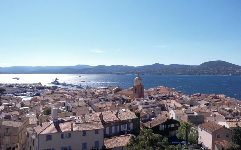 Vente Appartement APPARTEMENT 4 PIECES 135 m² DERNIER ETAGE TERRASSES PARKINGS Saint-tropez