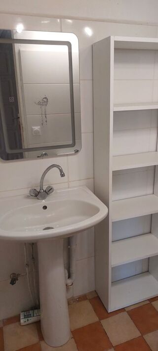  Appartement � louer 3 pi�ces 21 m� Petit-bourg
