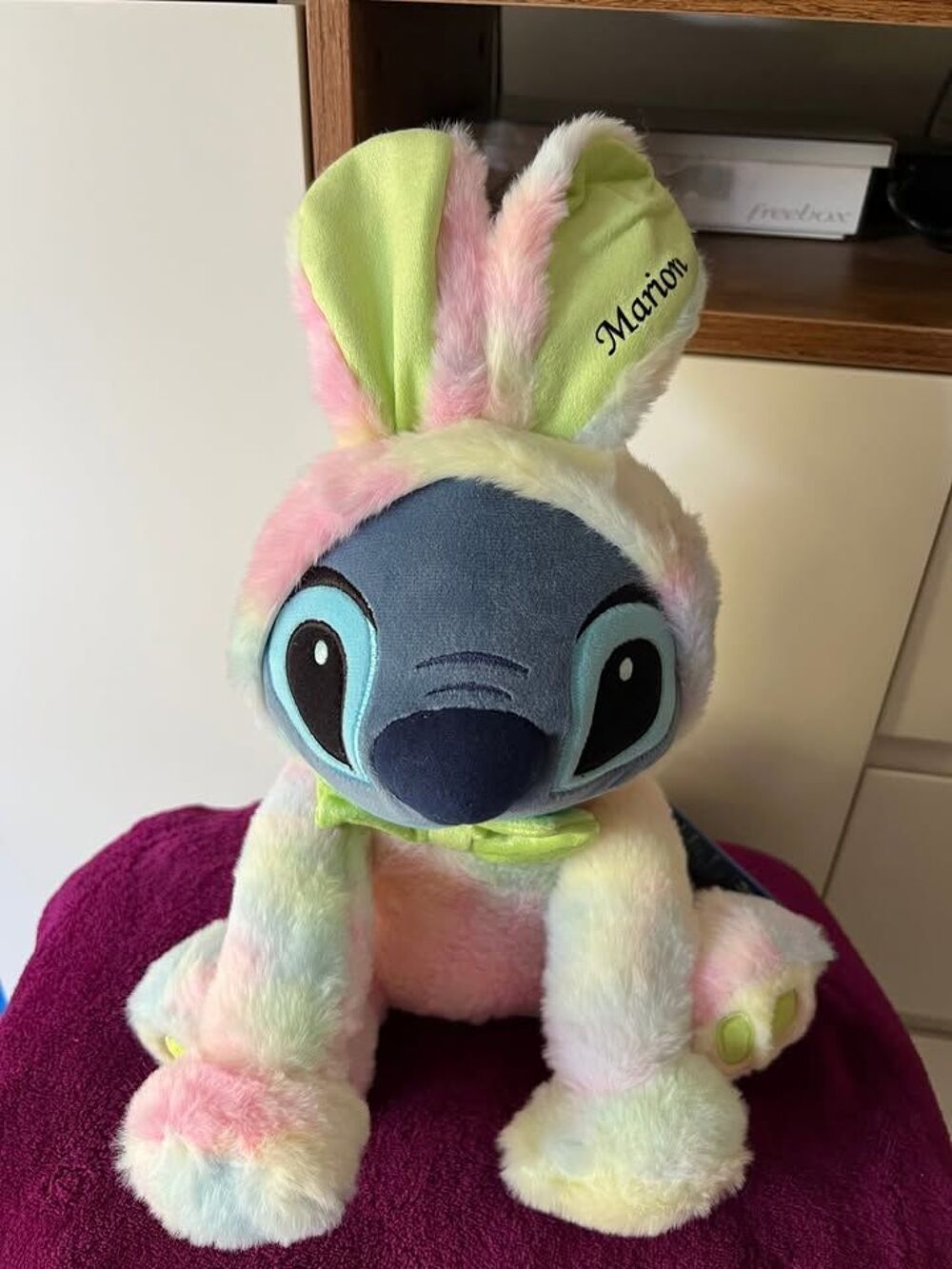 Peluche Neuve avec &eacute;tiquette Stitch de p&acirc;ques Disney, person Jeux / jouets