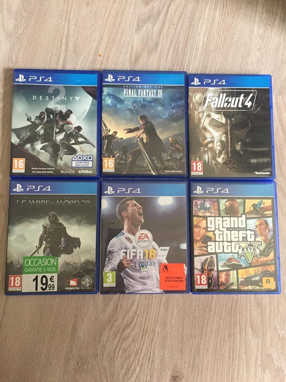 PS4 1To + 6 jeux Consoles et jeux vidéos