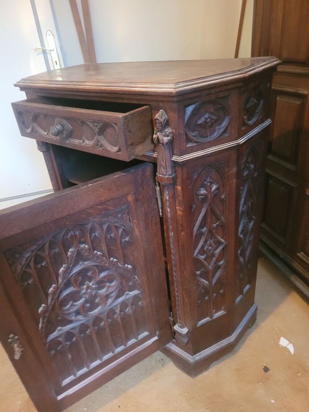 ancien meuble d &eacute;glise Meubles